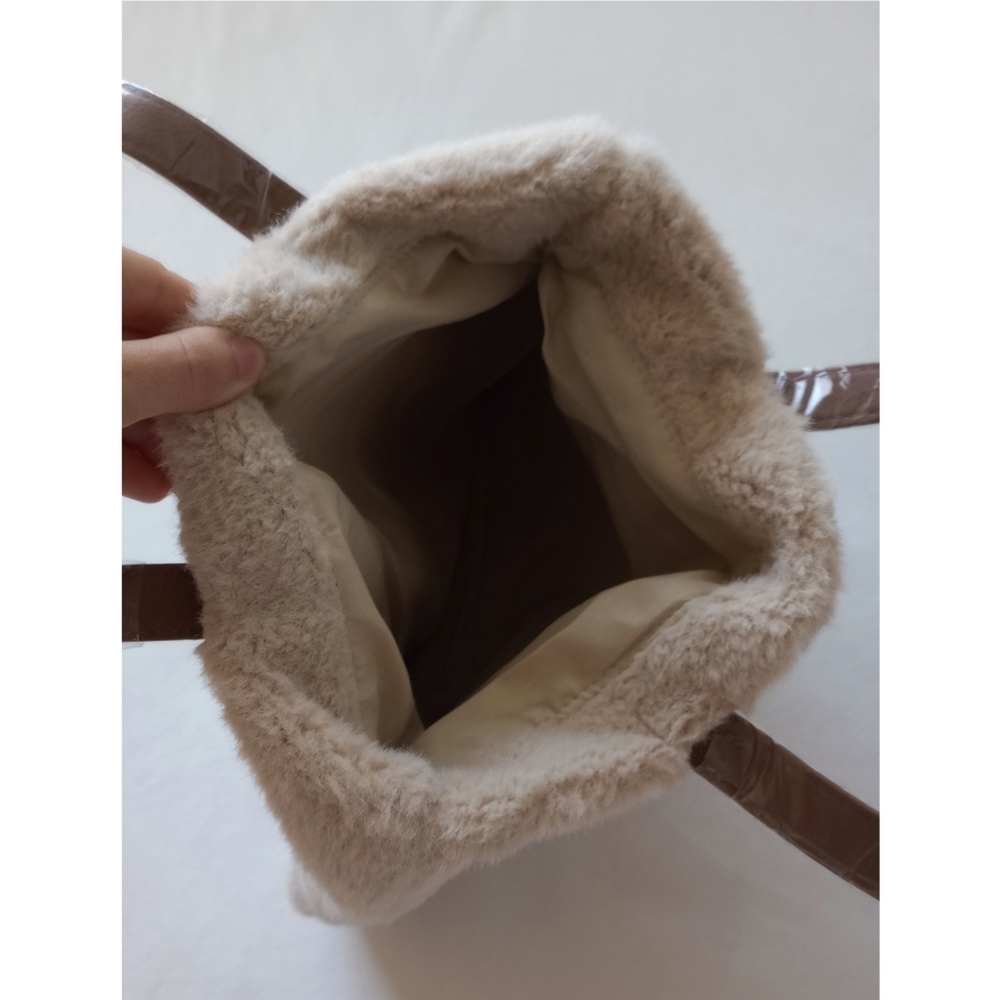 Arcadia Encore▪️Sherpa Plush Shoulder Tote Bag - Picture 3 of 6